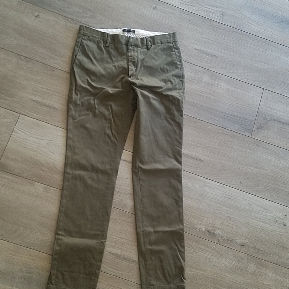 Banana Republic Fulton Chino 32x34